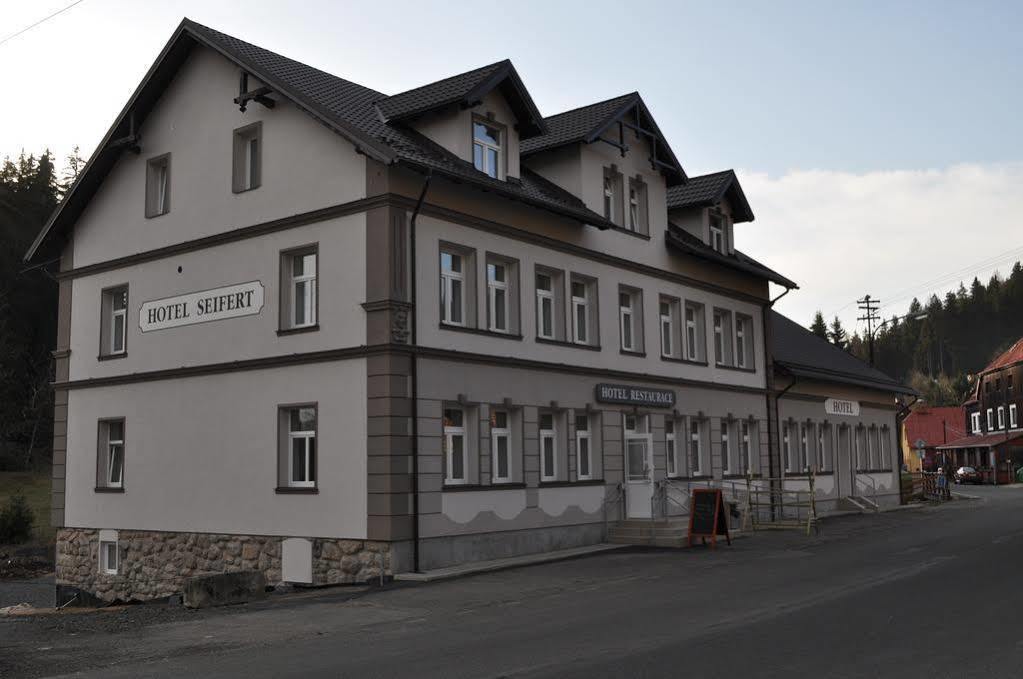 Hotel Seifert Nové Hamry Eksteriør billede